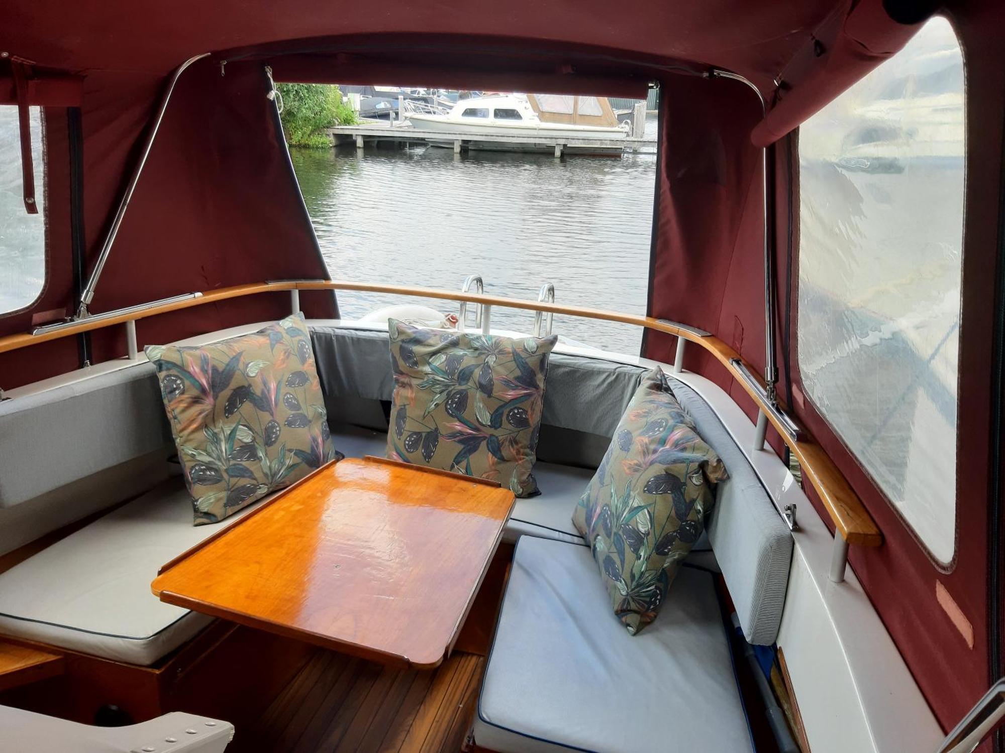 ホテル Motor Yacht Amstelle アムステルダム エクステリア 写真